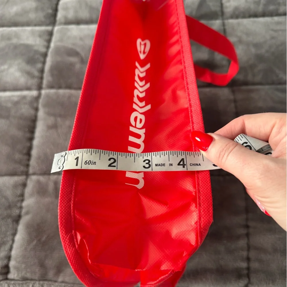 lululemon athletica lululemon small